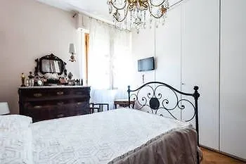Bed and Breakfast Frati Bigi Pisa Italien